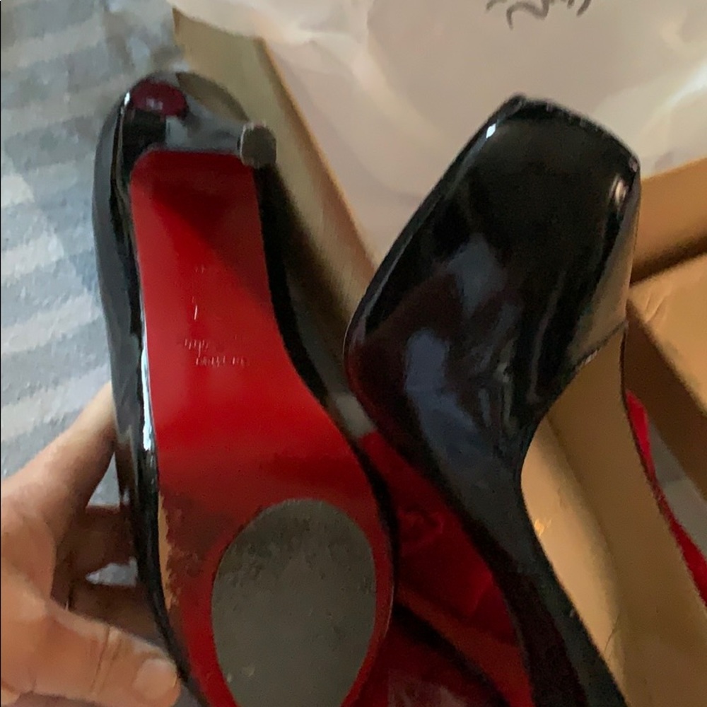 Shoes - Picture 2 of 3